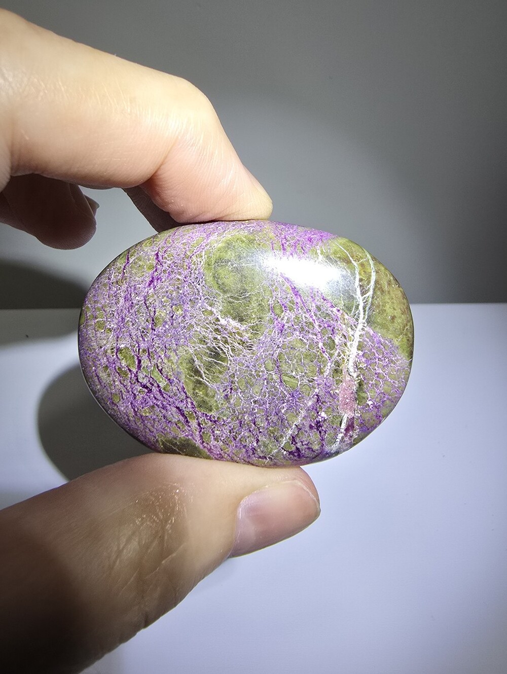 Atlantisite Crystal Palmstone #A, Aka Stichtite and Serpentine - Picture 3 of 8